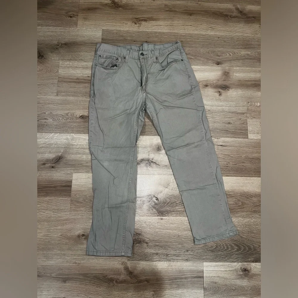 Levi's Tan Chinos Straight Leg- 36 x 30
